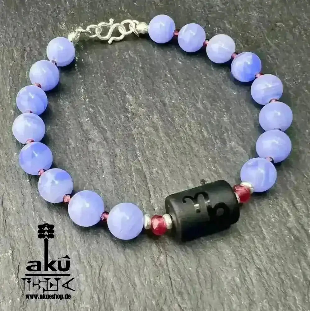 Steinbock Armband Sternzeichen Glückskristalle , natürliche Edelsteine, Spitzenachat Granat Chakren positive Energie handgemachte Reiki Meditation Heilung - AkueShop