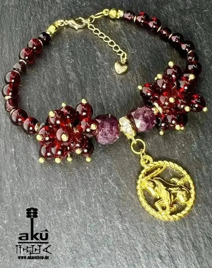 Steinbock Sternzeichen Glückskristalle Armband natürlicher Granat Edelstein, Wurzel, Hertzchakras - AkueShop