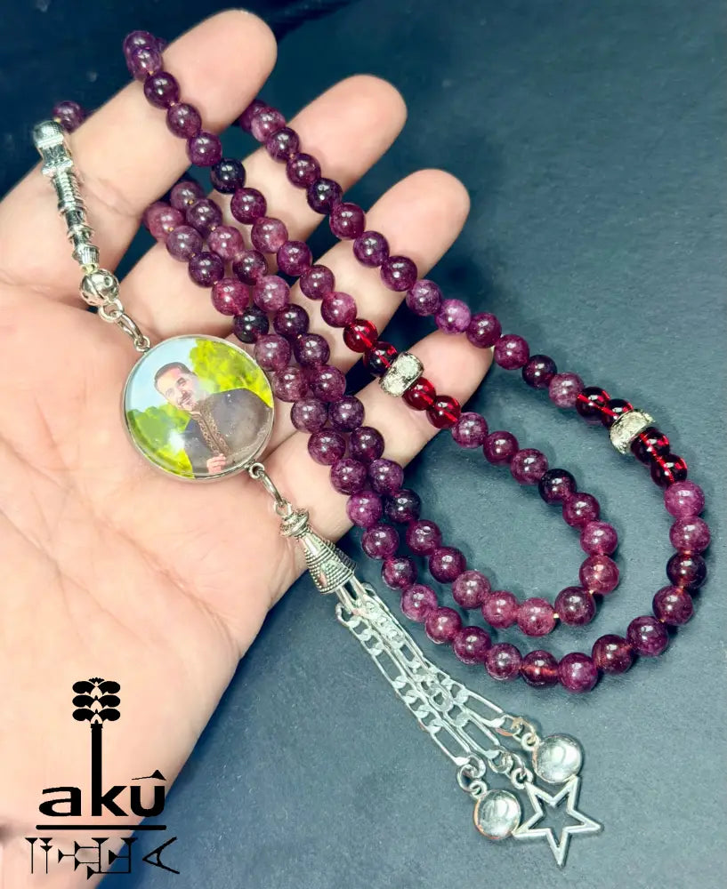Tasbih aus natürlichem Granat, 99 Perlen, personalisierbares Medaillon, Gebetskette für Dhikr, Gebetskette
