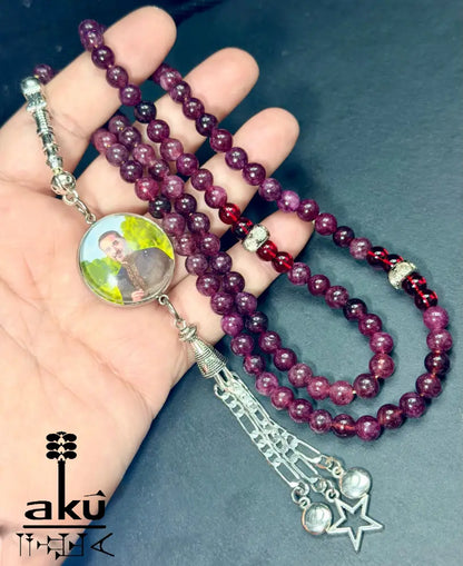 Tasbih aus natürlichem Granat, 99 Perlen, personalisierbares Medaillon, Gebetskette für Dhikr, Gebetskette