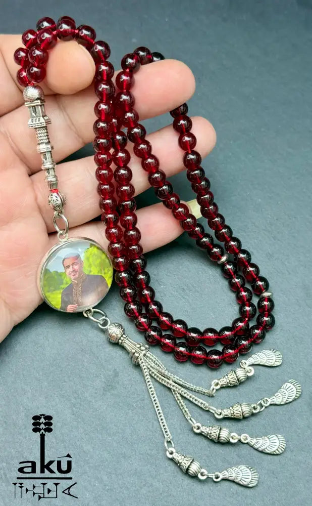 Tasbih aus natürlichem Granat, 99 Perlen, personalisierbares Medaillon, Gebetskette für Dhikr, Gebetskette