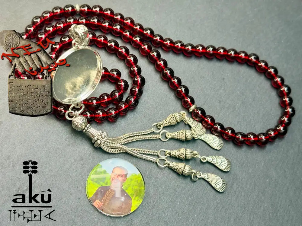 Tasbih aus natürlichem Granat, 99 Perlen, personalisierbares Medaillon, Gebetskette für Dhikr, Gebetskette