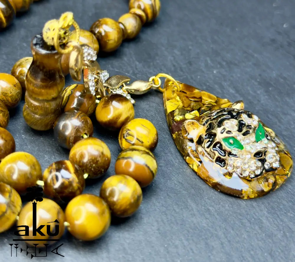 Tigerauge Tasbih mit vergoldeter Tigerquaste und modernem ausdrucksstarkem Design Tasbih