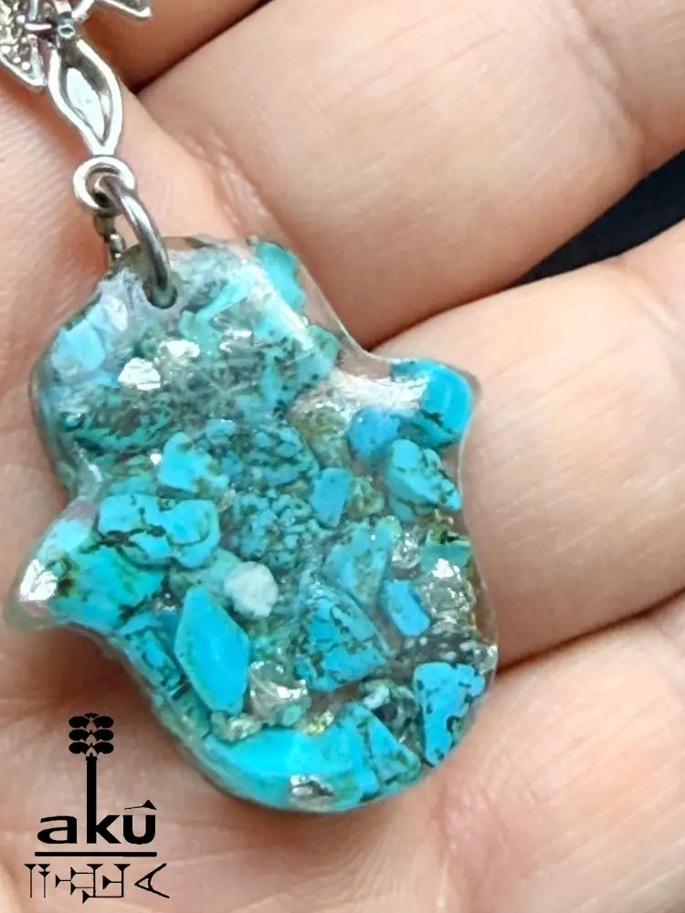Tuerkis Anhaenger Tasbih 99, Apetitstein mit Hamsa, islamisches Misbaha, Halschakraenergie. Ruckseite