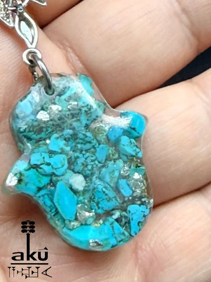Tuerkis Anhaenger Tasbih 99, Apetitstein mit Hamsa, islamisches Misbaha, Halschakraenergie. Ruckseite