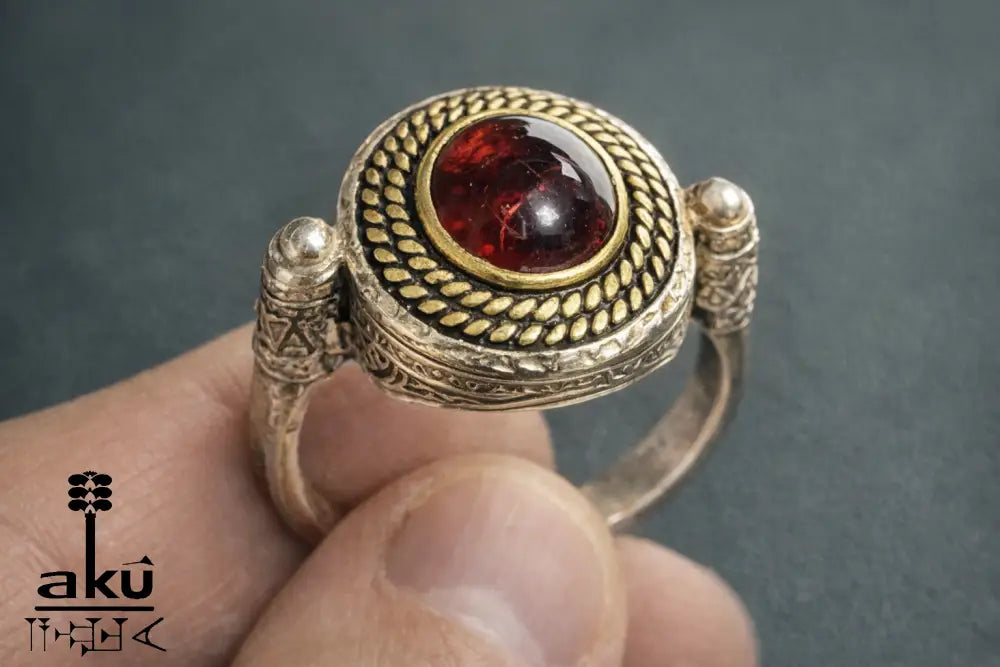 Vintage-Ring aus 925er Sterlingsilber, Kupfereinlage, osmanischer Sultan-Stil, Granatring
